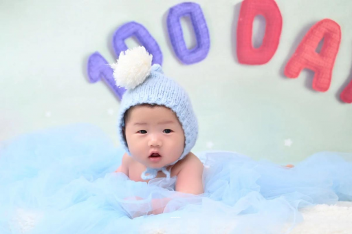 无棣宝宝脸上起红疹子